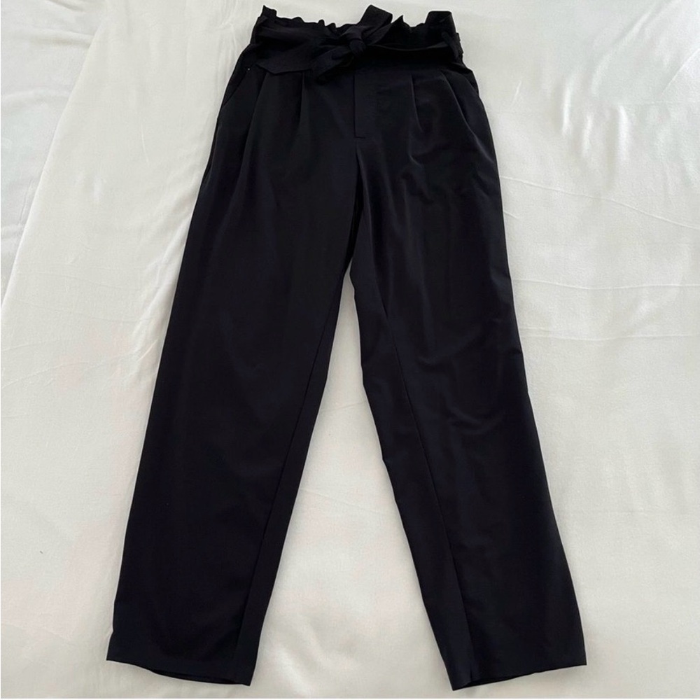 Athleta Black Paperbag Waist Cargo Jogger Pants 
SKYLINE PANT 11 - Picture 5 of 6